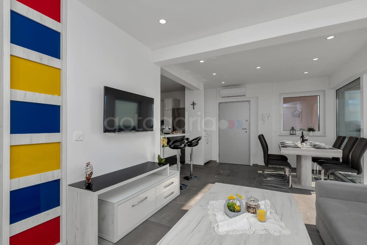 Luxury Apartment Poseidon - Free Beach Parking ماكارسكا المظهر الخارجي الصورة