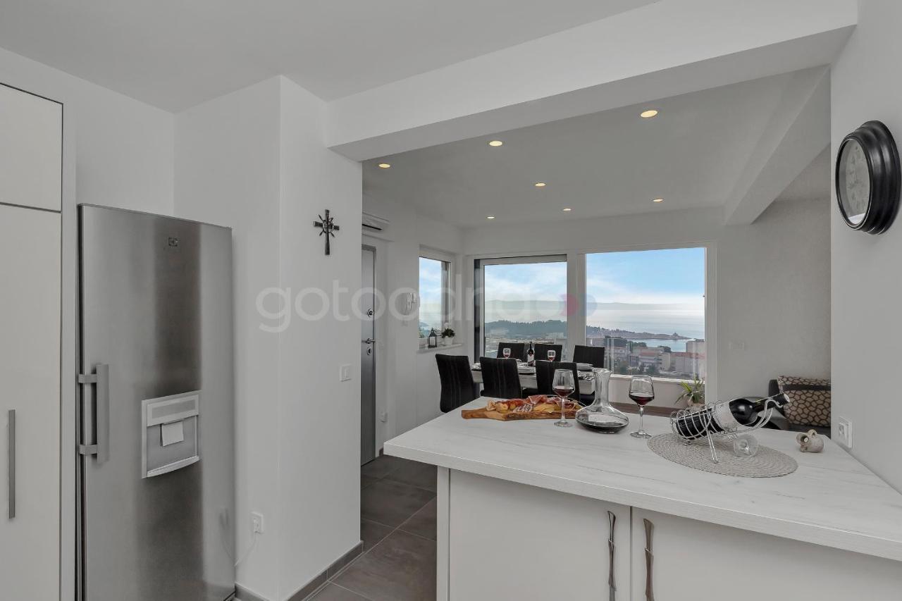 Luxury Apartment Poseidon - Free Beach Parking ماكارسكا المظهر الخارجي الصورة